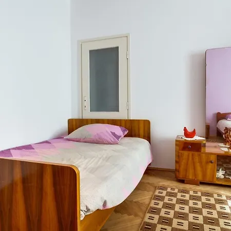 Holiday House Ines Nyaraló